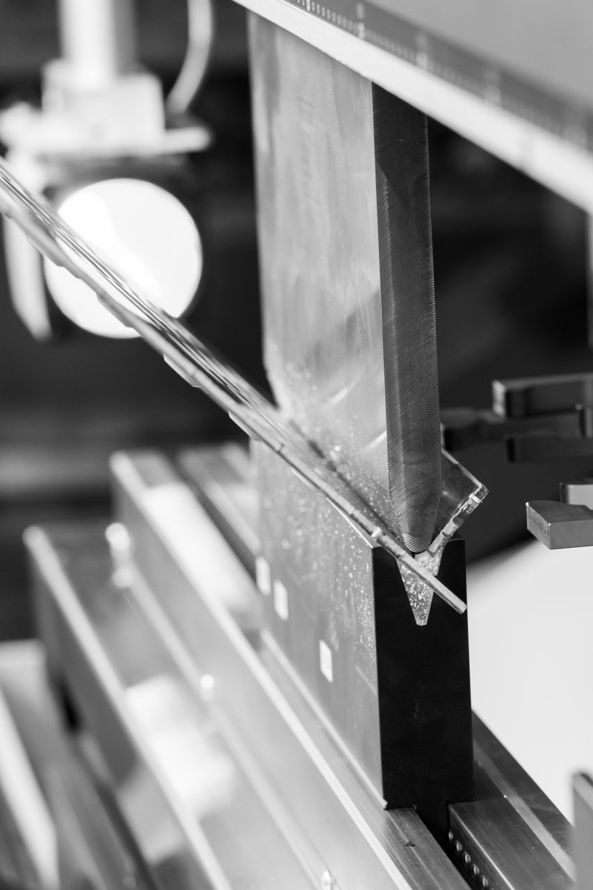Sheet metal bending on aluminium, steel and stainless steel Delhez